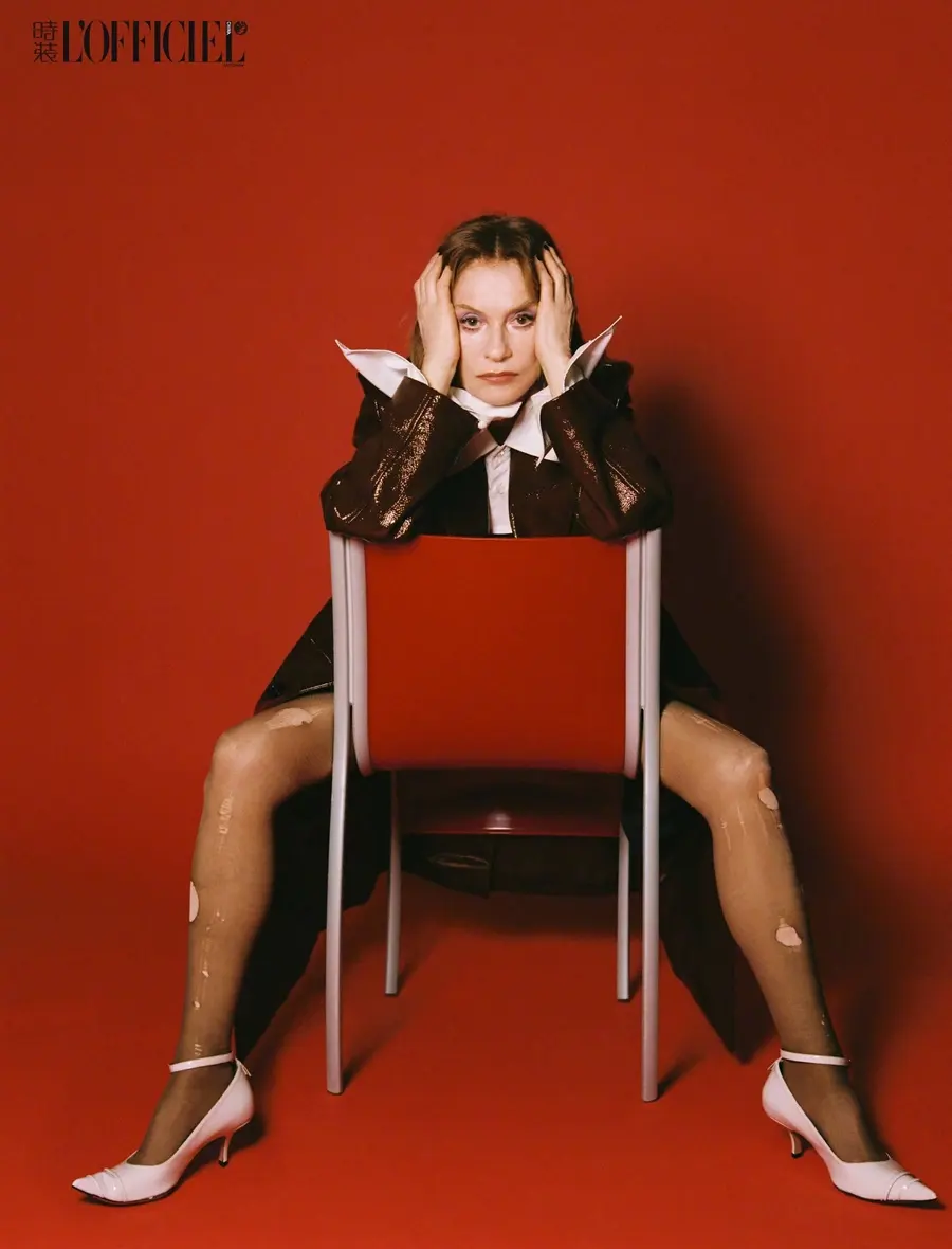 Isabelle Huppert @ L'OFFICIEL China February 2025