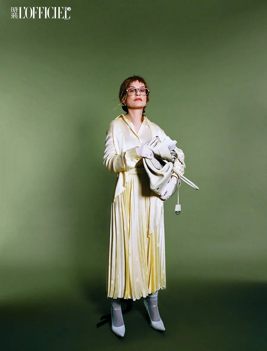Isabelle Huppert @ L'OFFICIEL China February 2025