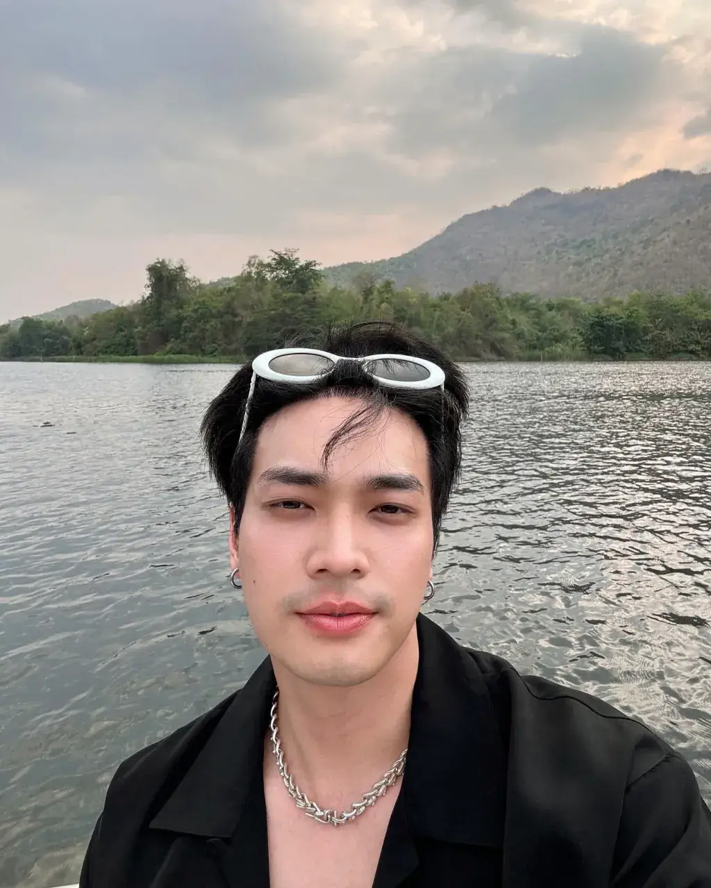 คลุๆชิคๆ