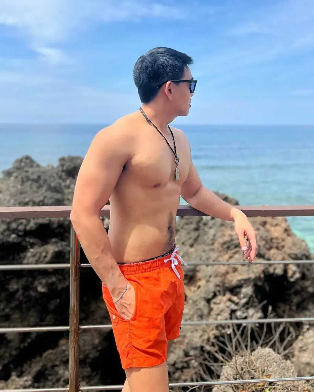 ทะเลร้อนรัก