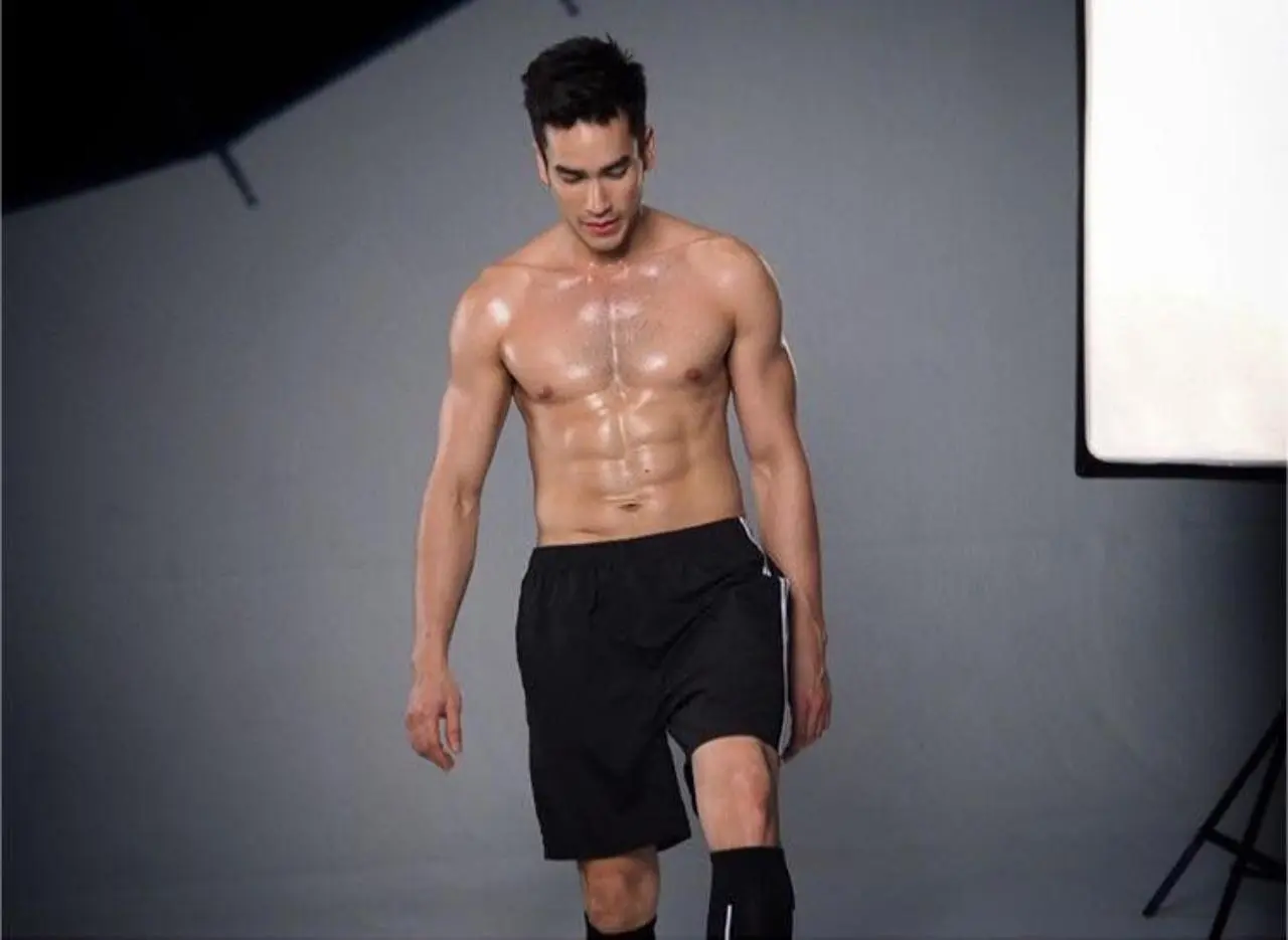 ณ เดช น่าดูด