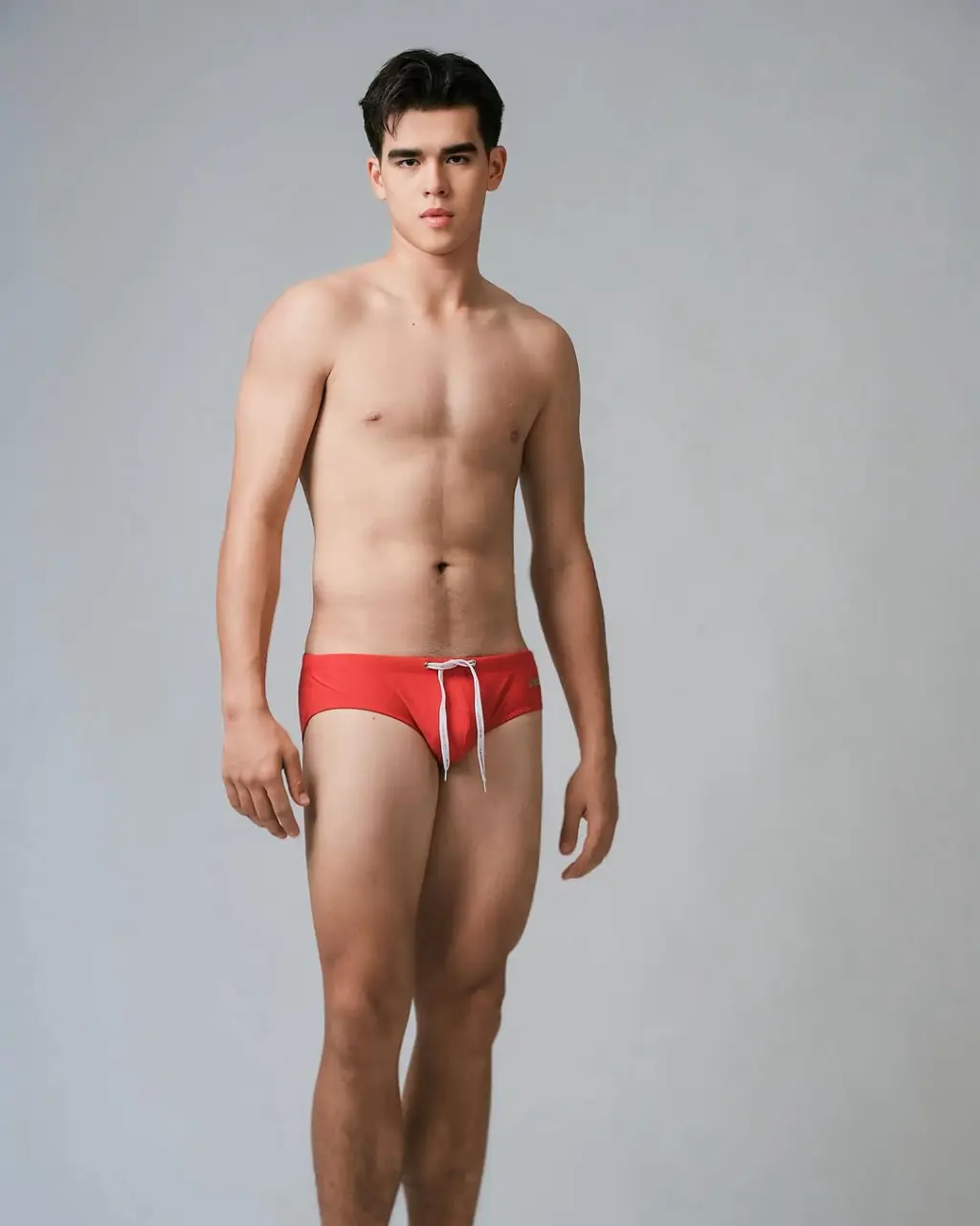 Swimsuit : Jirayu Jack Tucker