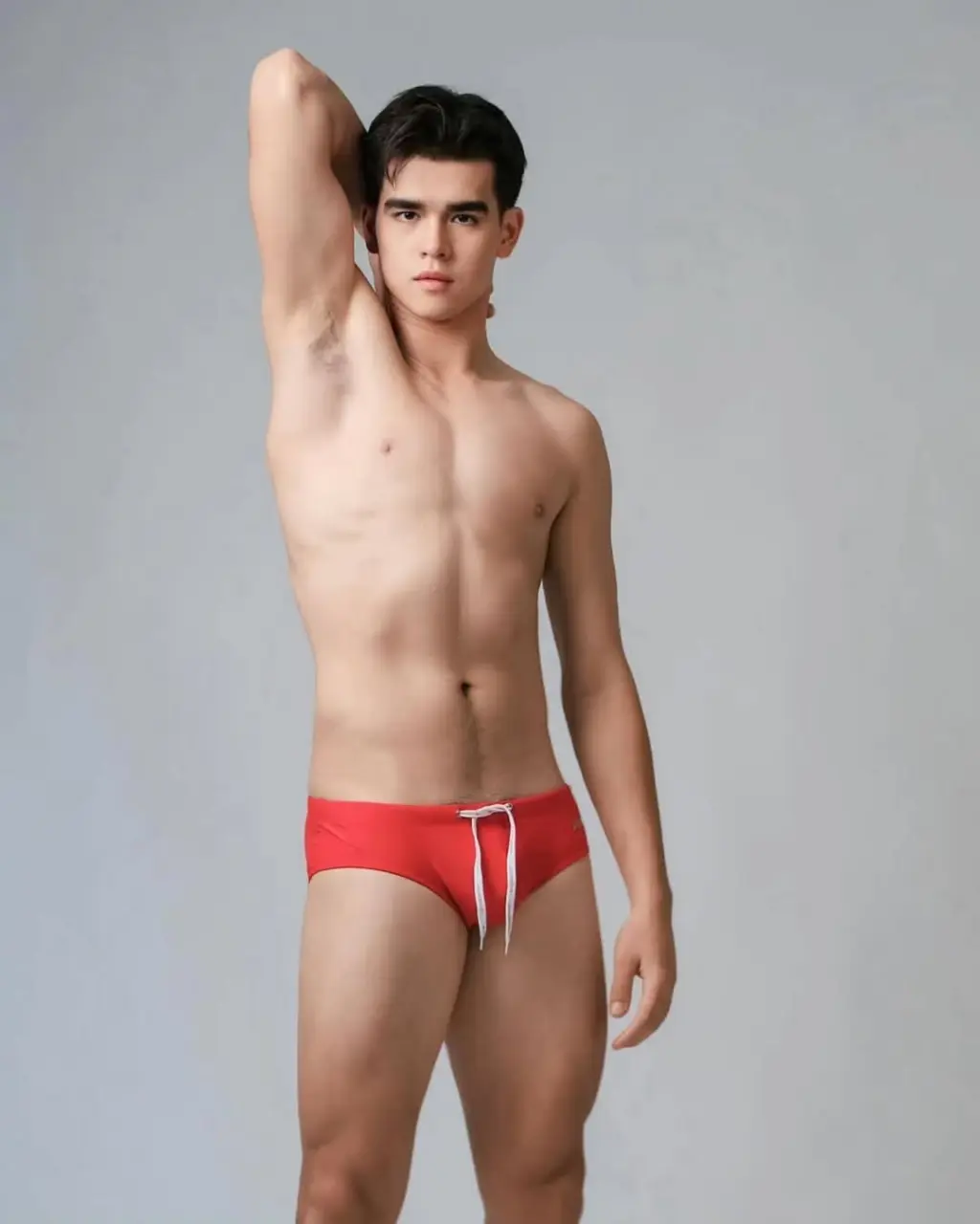 Swimsuit : Jirayu Jack Tucker