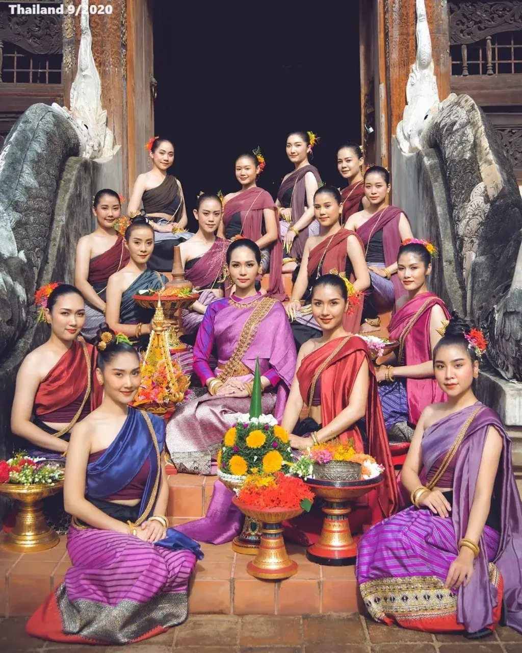 Lanna Costumes by Bint Sireethorn and Her Team 🇹🇭