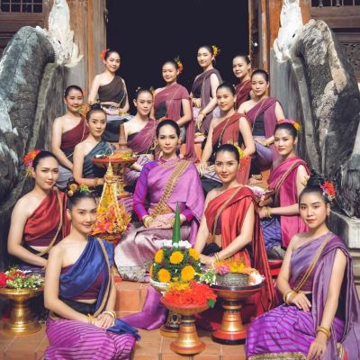Lanna Costumes by Bint Sireethorn and Her Team 🇹🇭