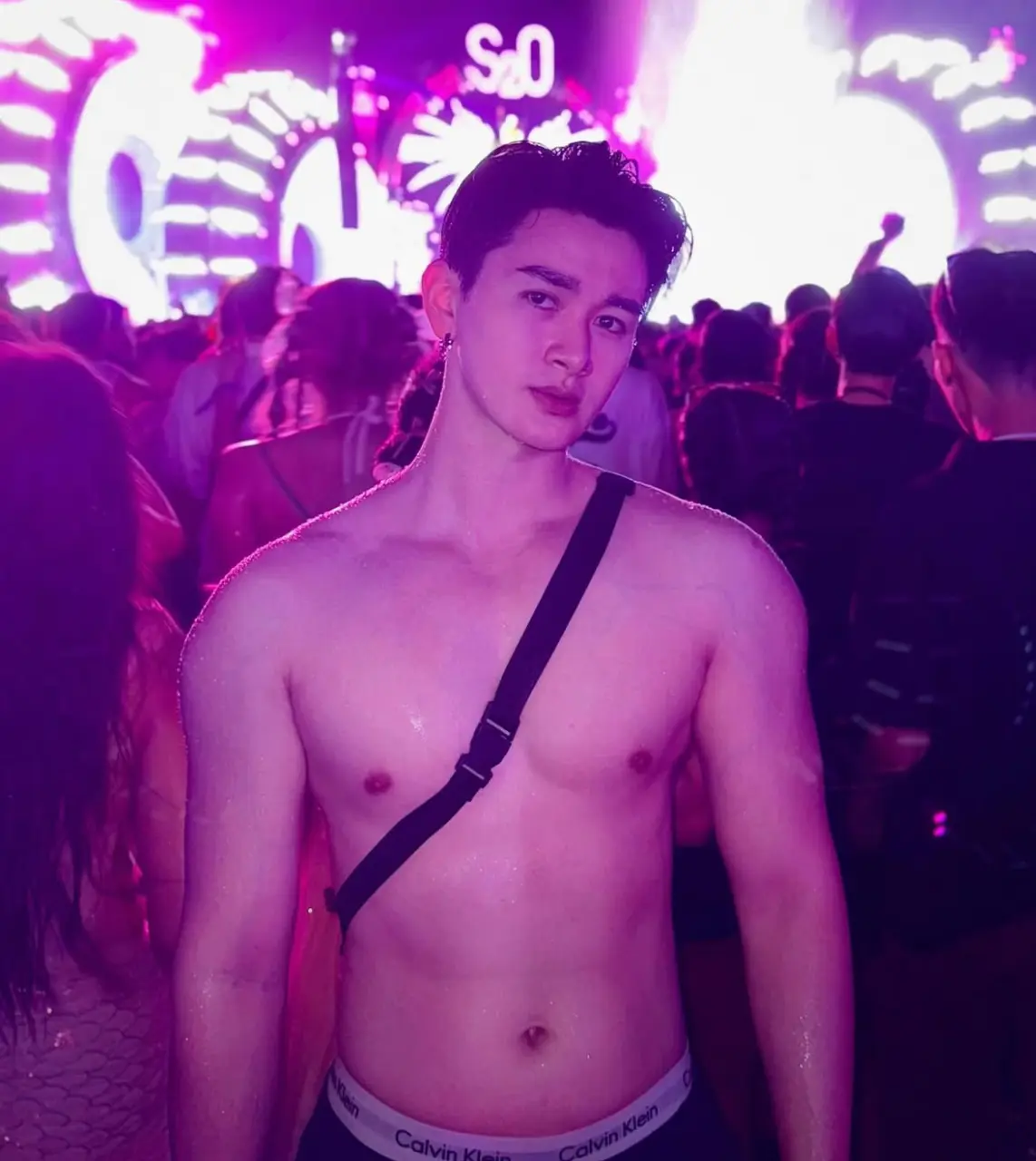 สงกรานต์ชื่นใจ