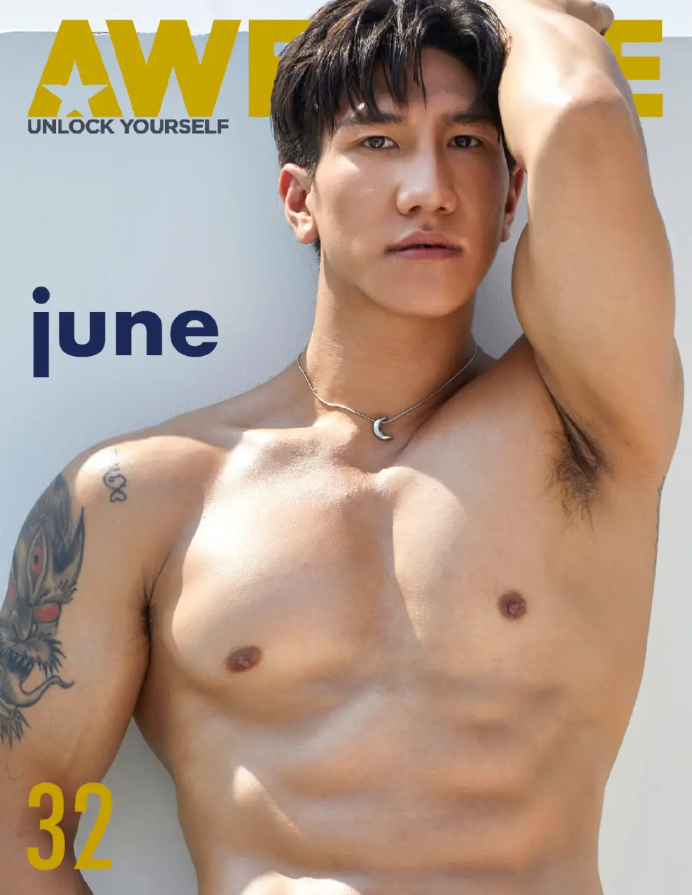 Photobook : AWESOME 32 - June