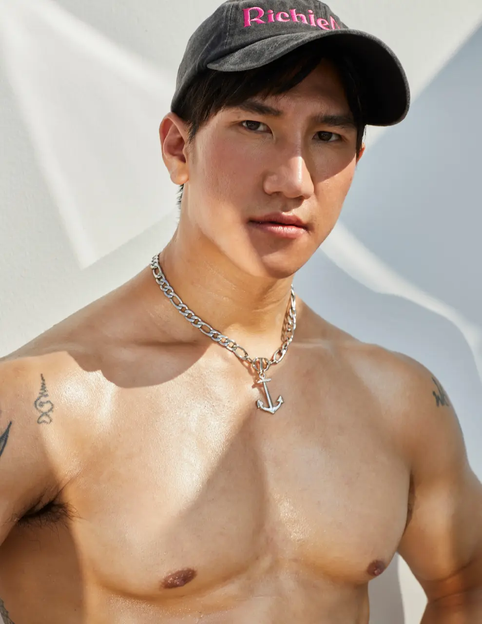 Photobook : AWESOME 32 - June