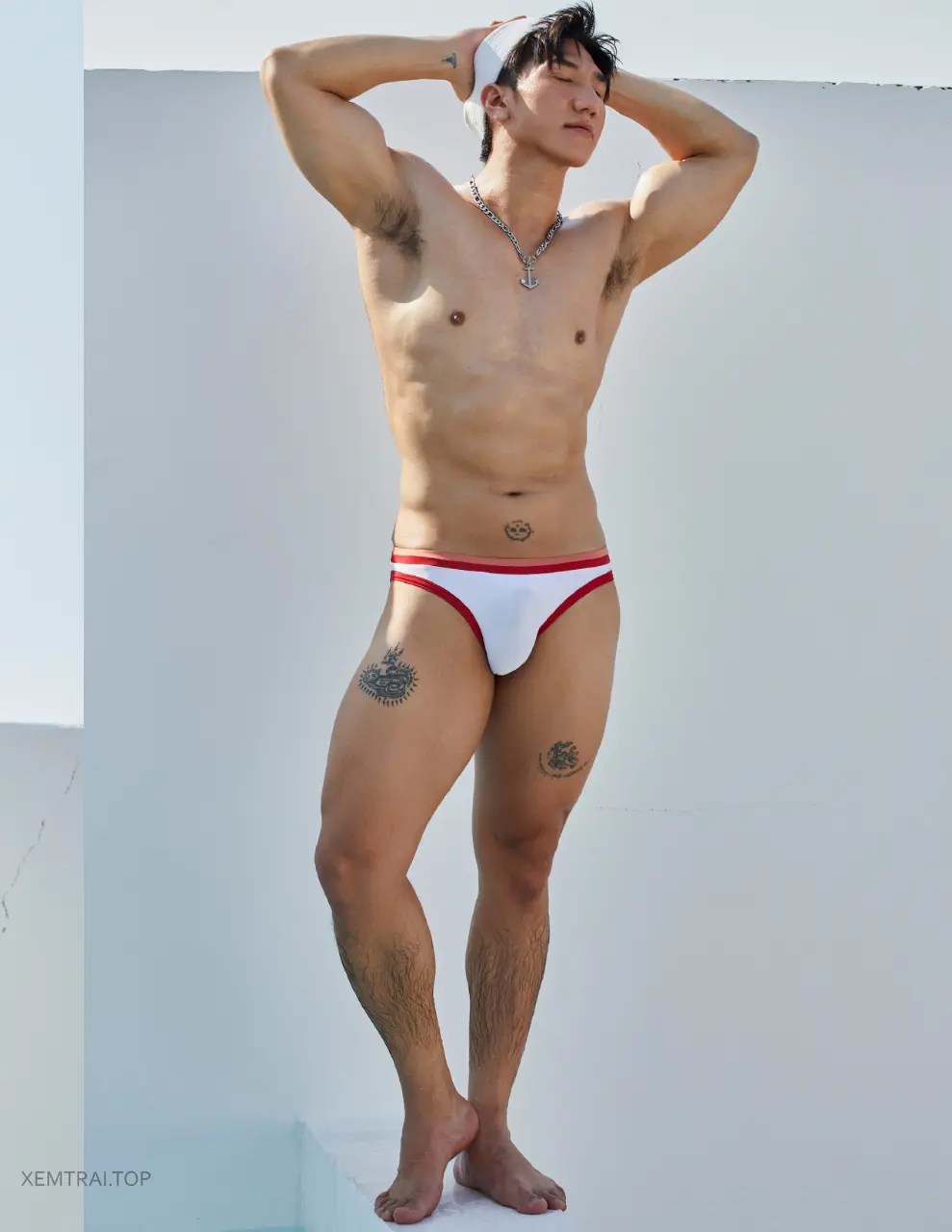 Photobook : AWESOME 32 - June