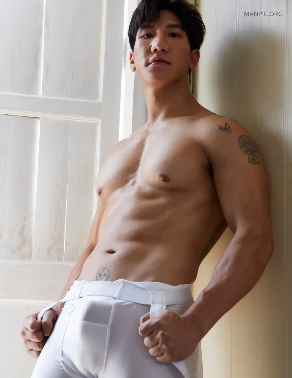 Photobook : AWESOME 32 - June