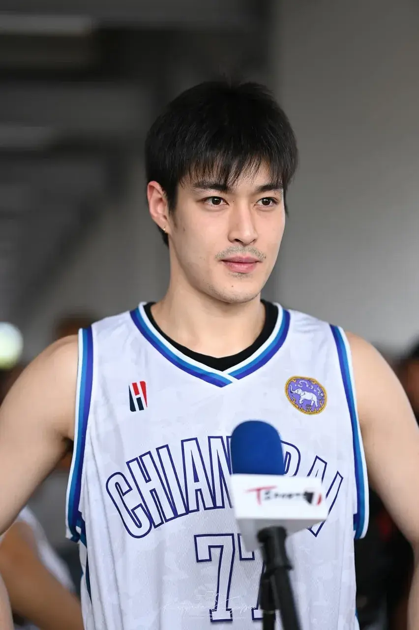 ซูมกระทิงอยากโดนกระแทก