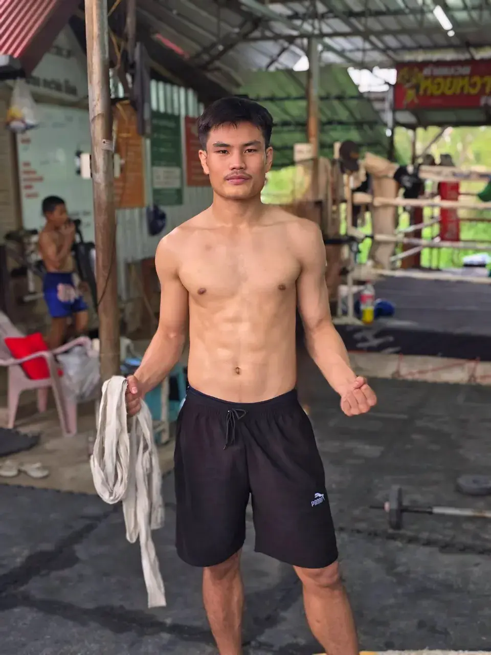 มวยให้สุดลำโค้ก