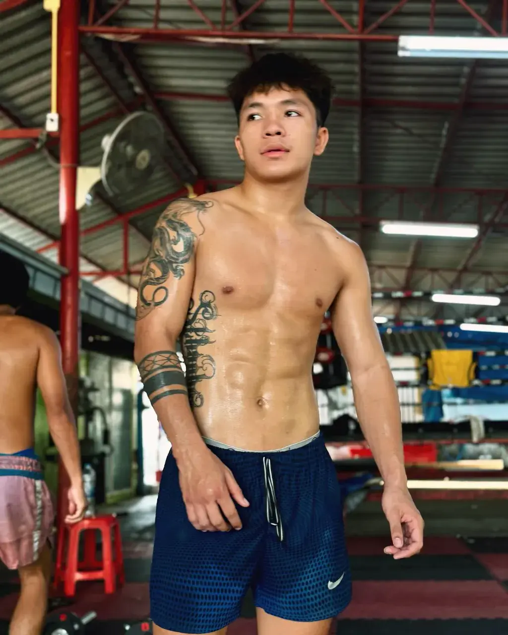 มวยให้สุดลำโค้ก