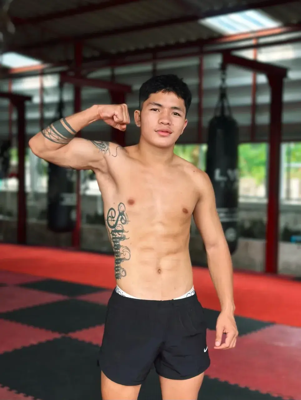 มวยให้สุดลำโค้ก