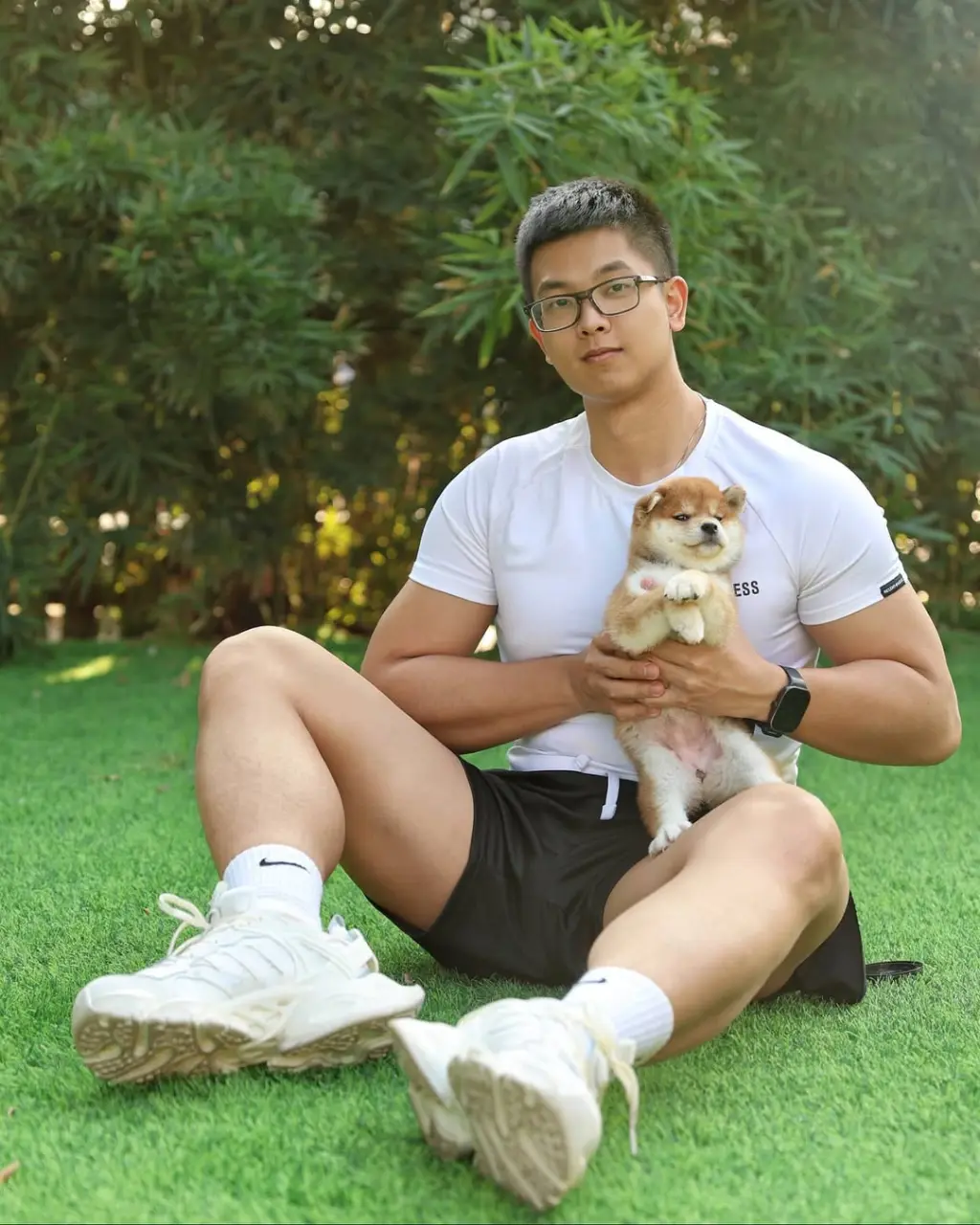 Sports-loving arts student : 小奕