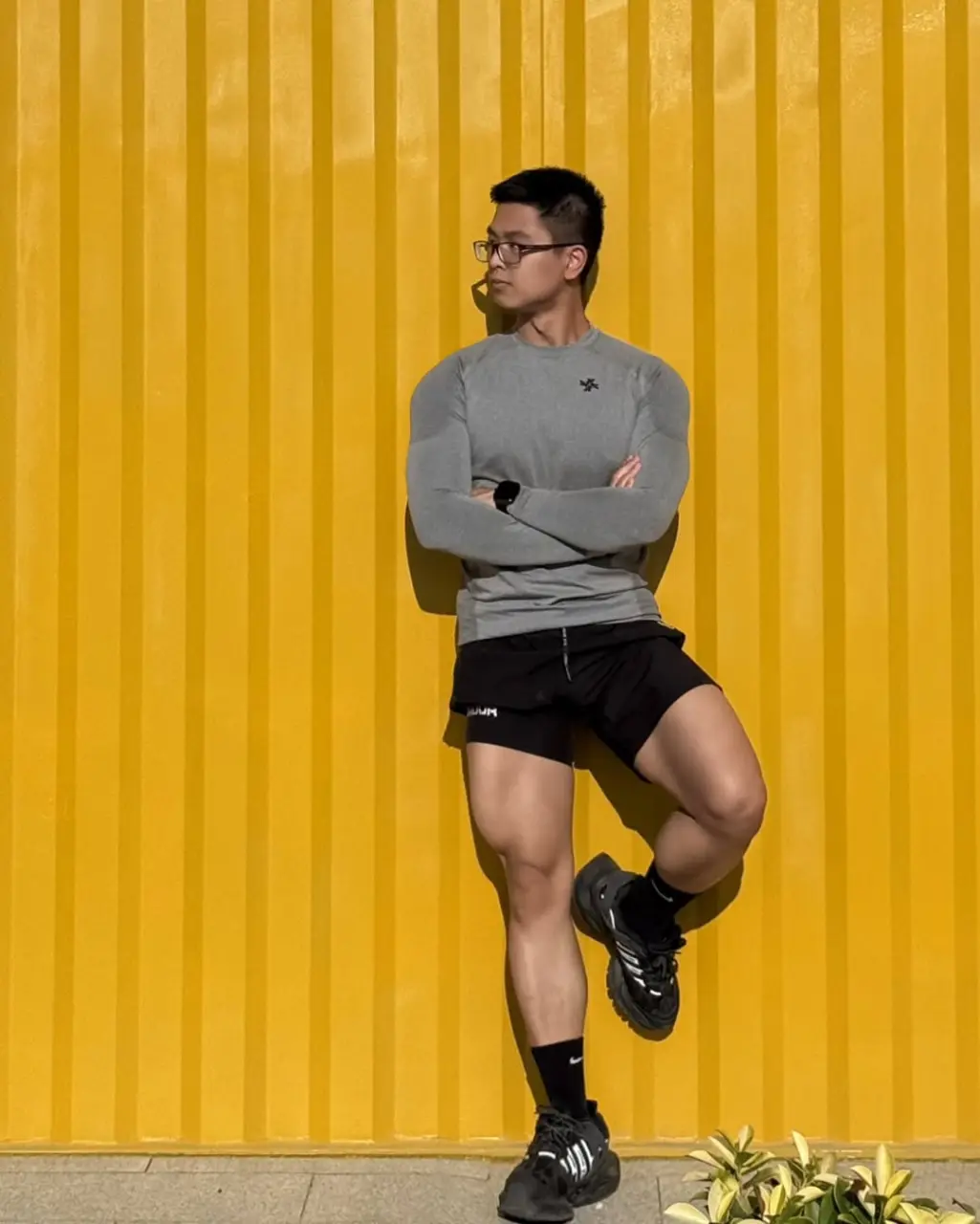 Sports-loving arts student : 小奕