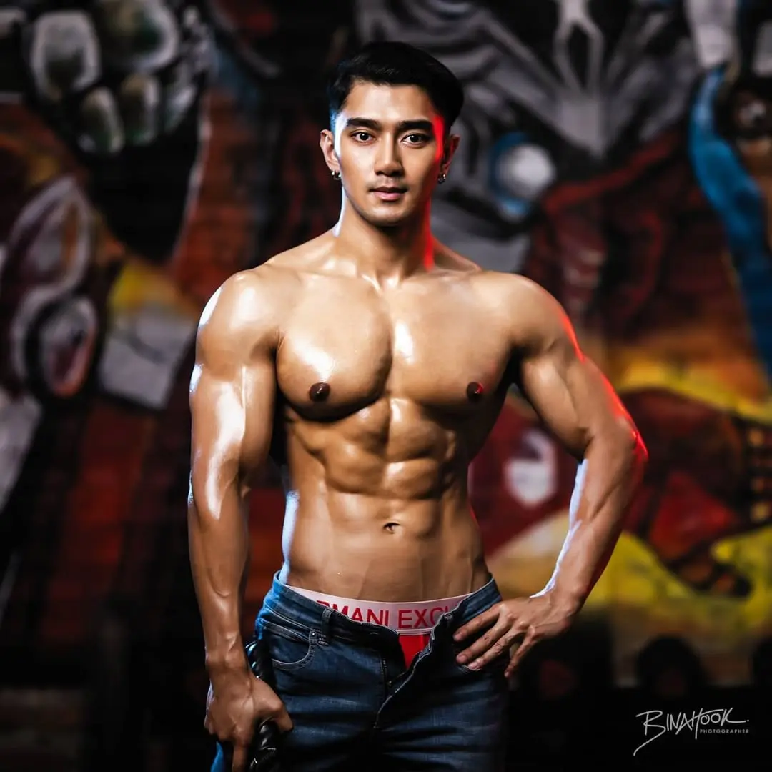 Physique : Nitisart Jakborvornphan