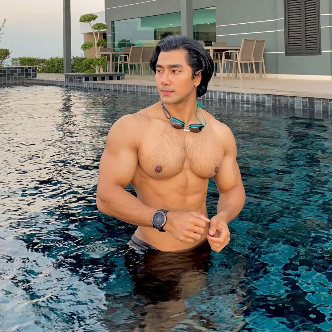 Physique : Nitisart Jakborvornphan