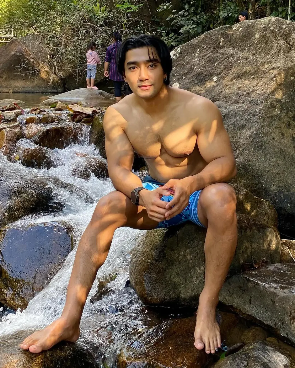 Physique : Nitisart Jakborvornphan