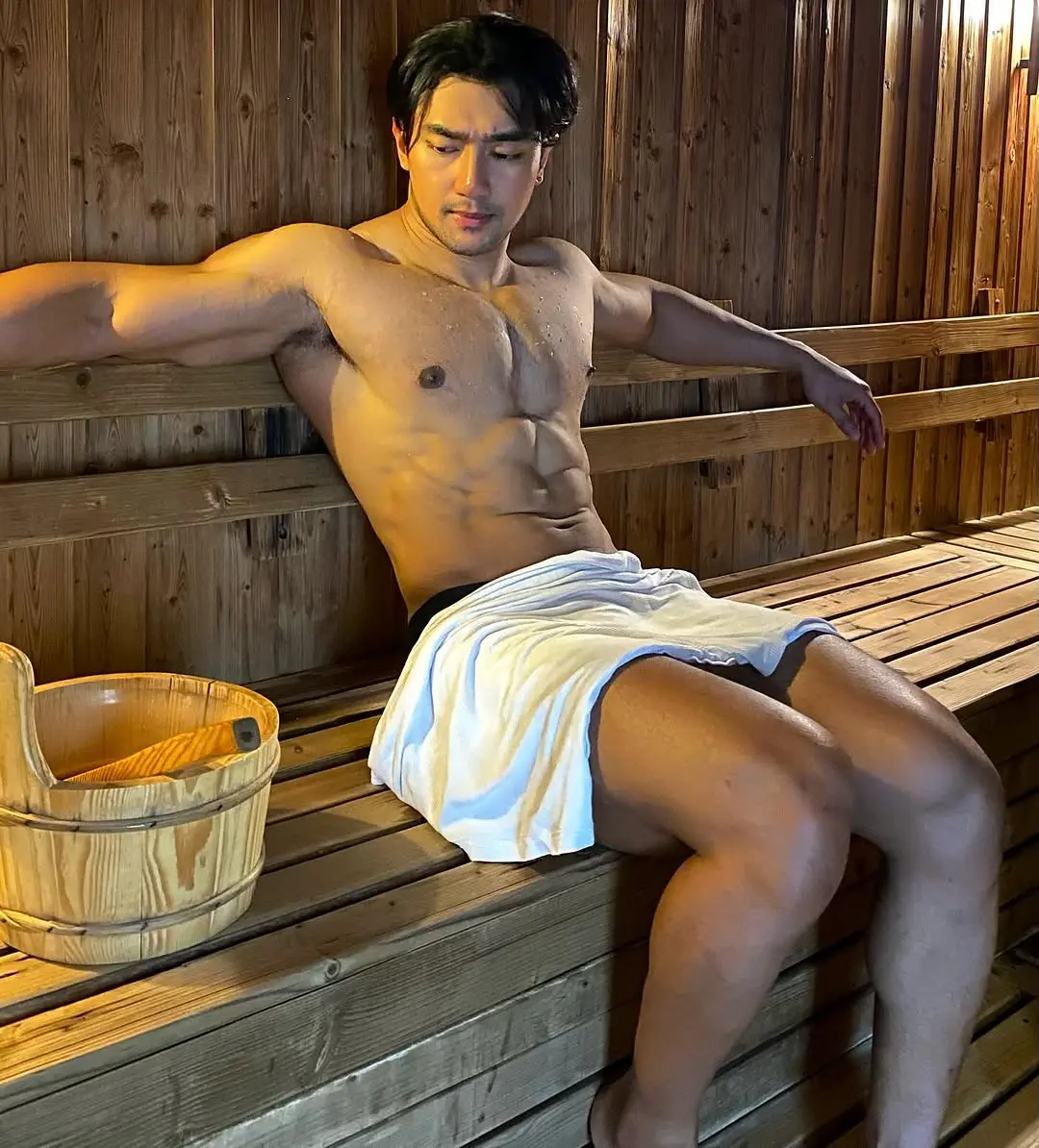 Physique : Nitisart Jakborvornphan