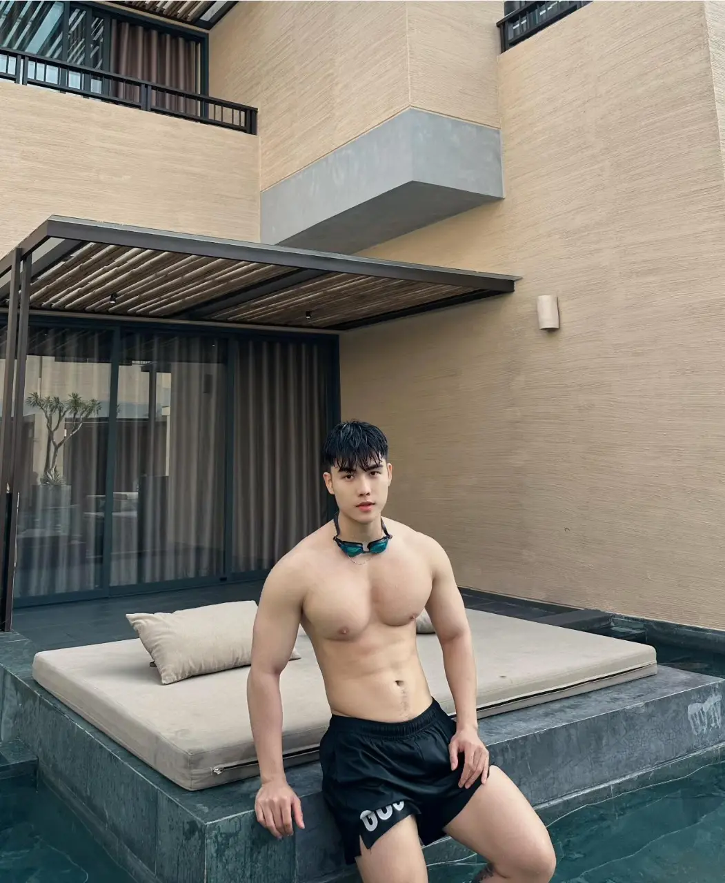 Beauty Expert : Phạm Anh Phi