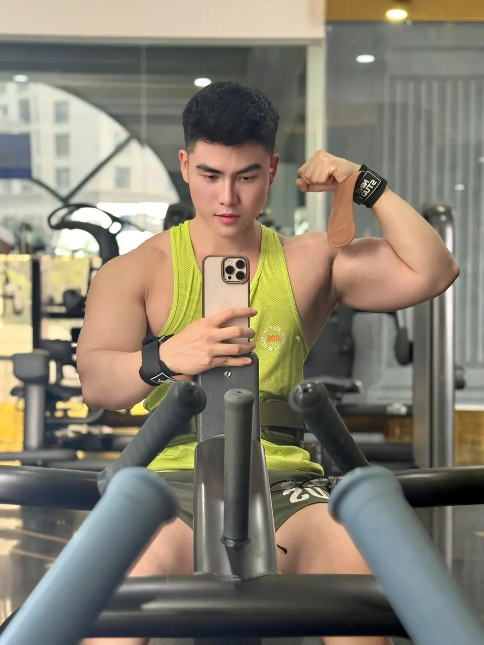 Beauty Expert : Phạm Anh Phi