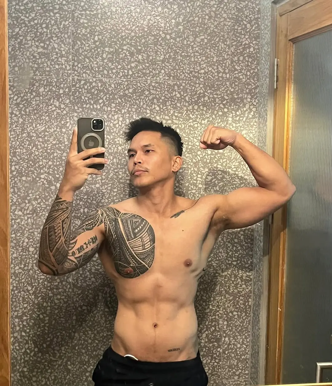 อยากมวยโค้ก ให้พี่ล่ำ