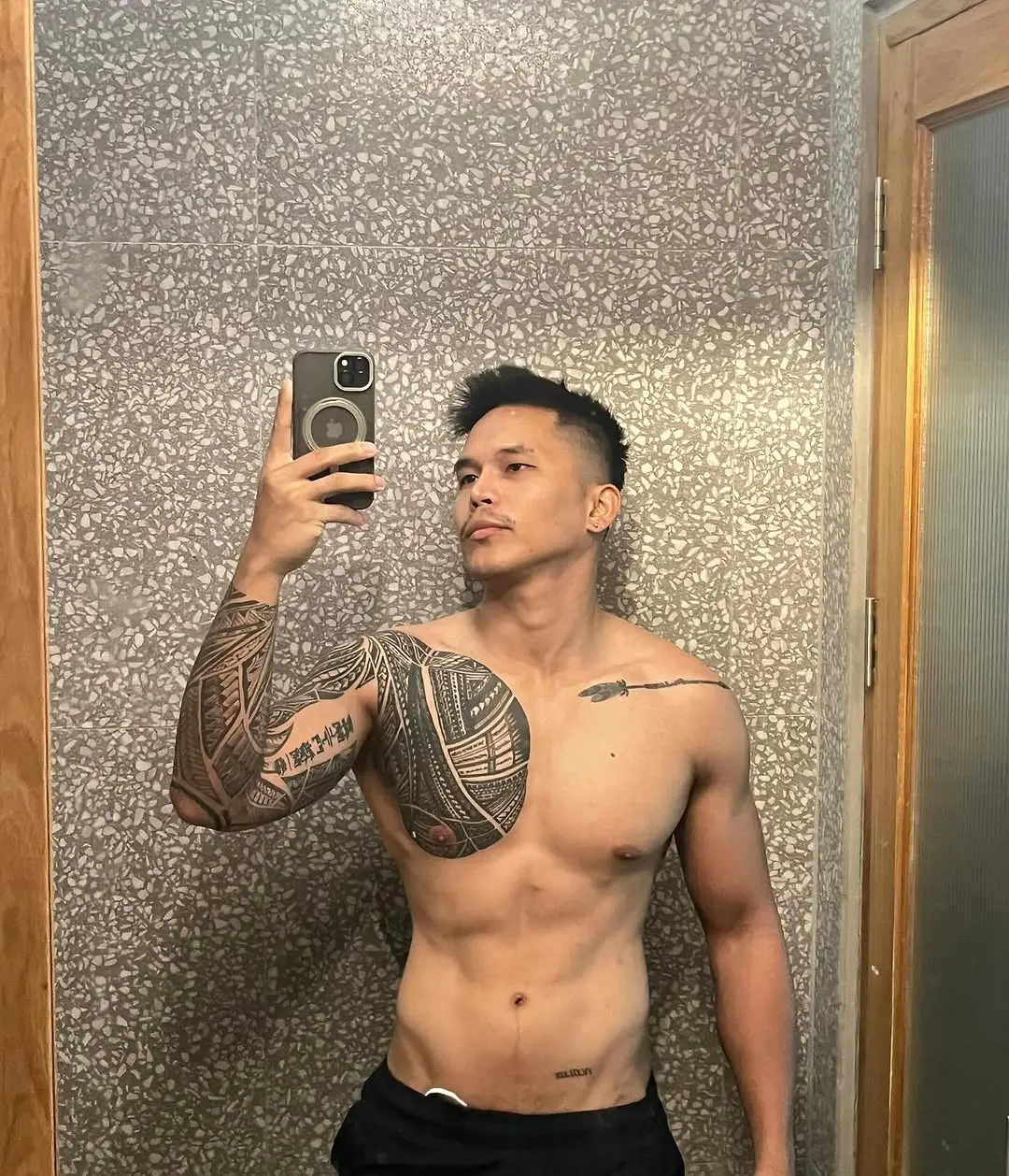 อยากมวยโค้ก ให้พี่ล่ำ