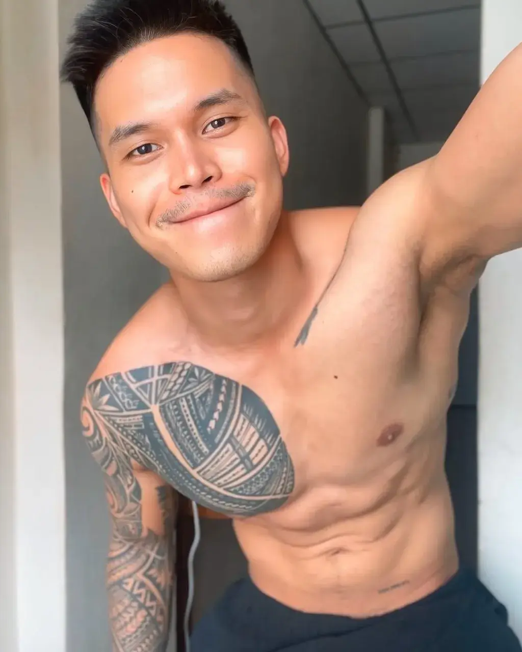 อยากมวยโค้ก ให้พี่ล่ำ