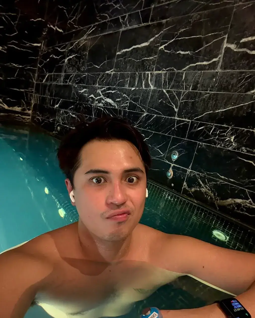 หลงสวาทไม่อาจลืม