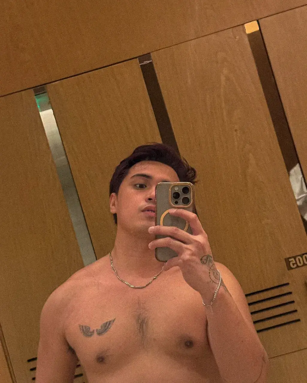 หลงสวาทไม่อาจลืม