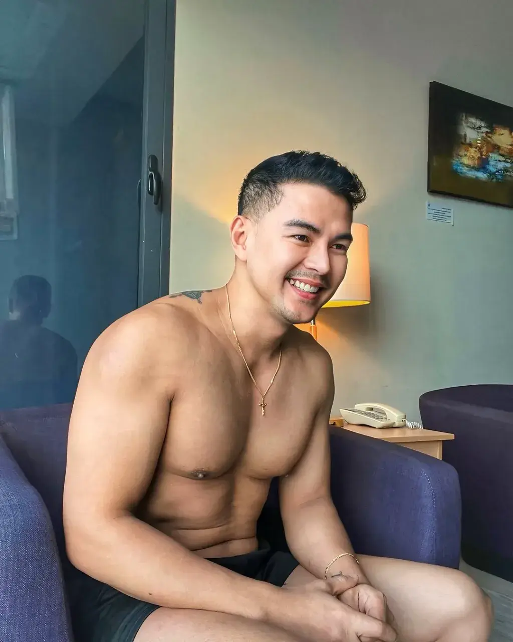 นมกล้ามน้ามมแตก