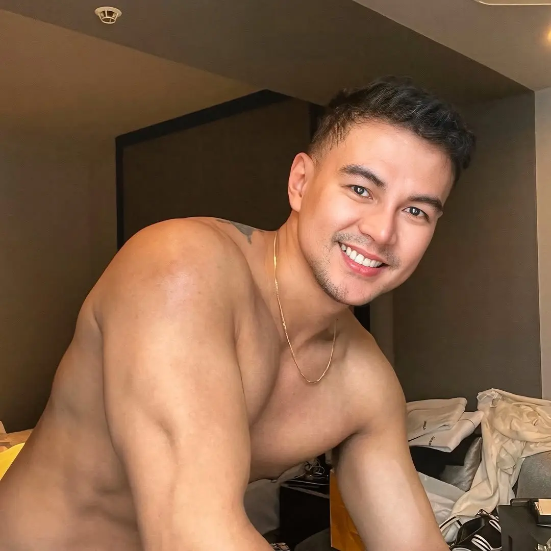 นมกล้ามน้ามมแตก