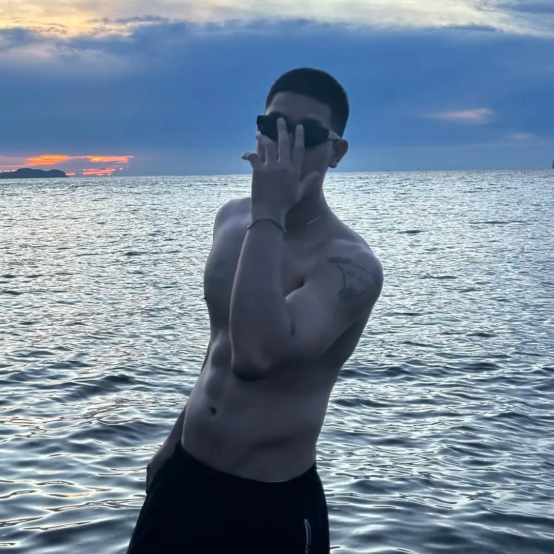 แลกลิ้นมันที่รัก