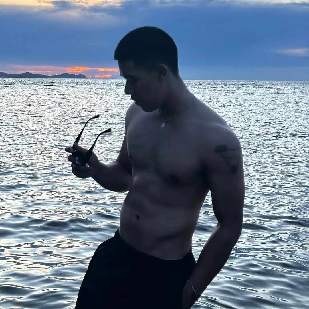 แลกลิ้นมันที่รัก