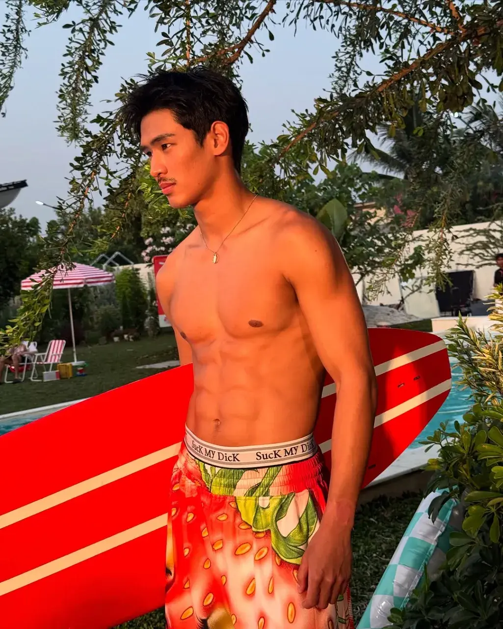 แลกลิ้นมันที่รัก