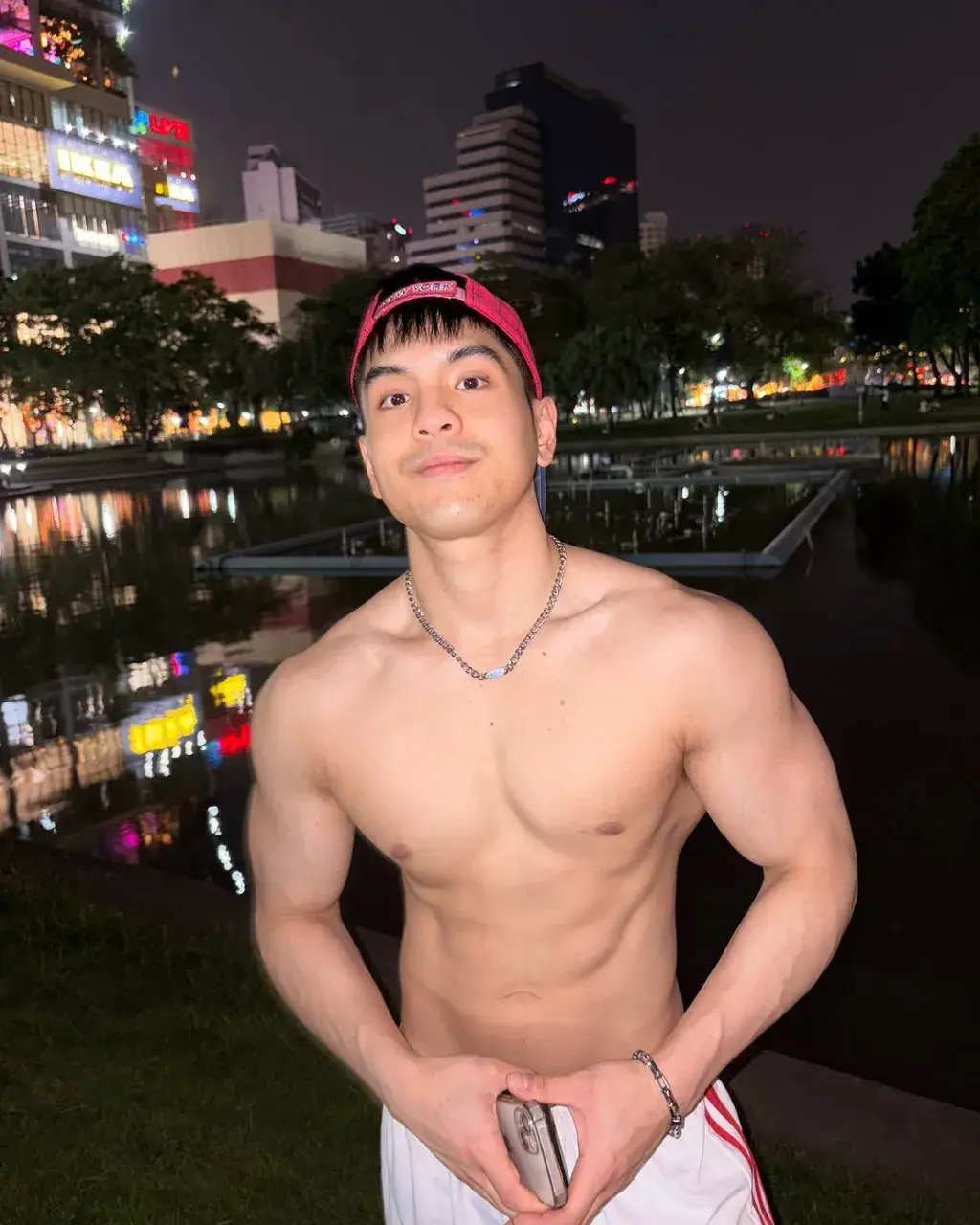 กล้ามนั้นทำฉ้านนนเสว