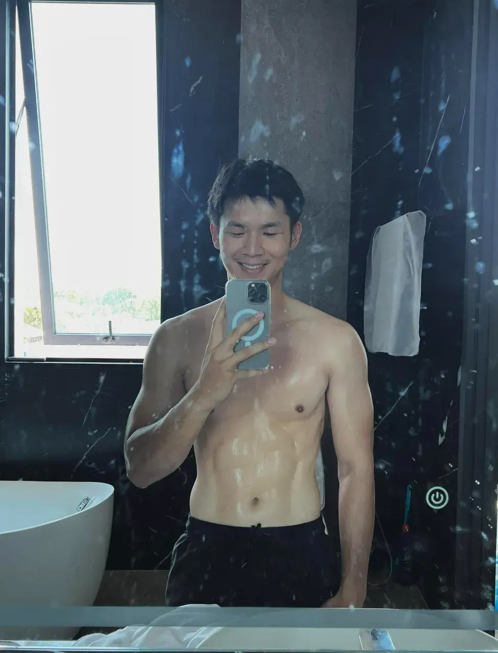 ผัวเขาเด้าดี