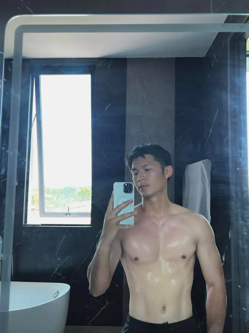 ผัวเขาเด้าดี