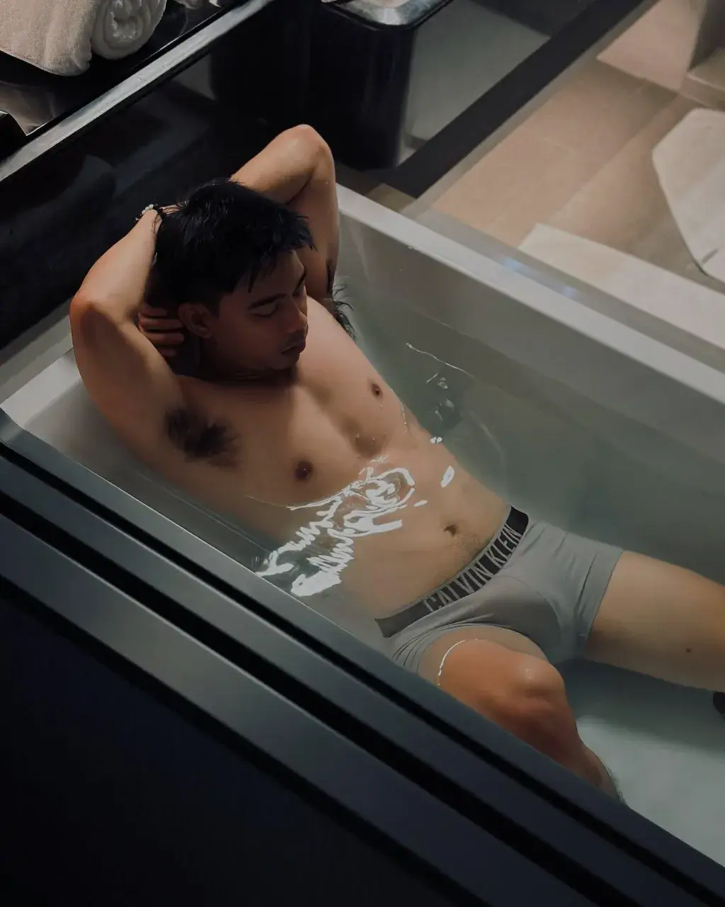 ไล่ลงคลังผัว