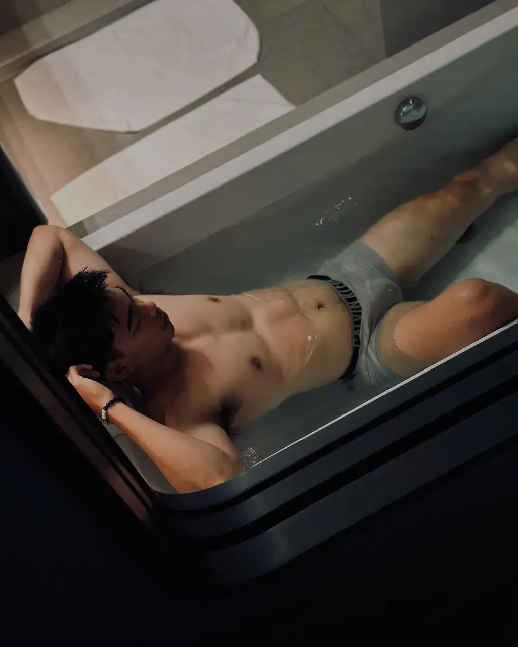 ไล่ลงคลังผัว