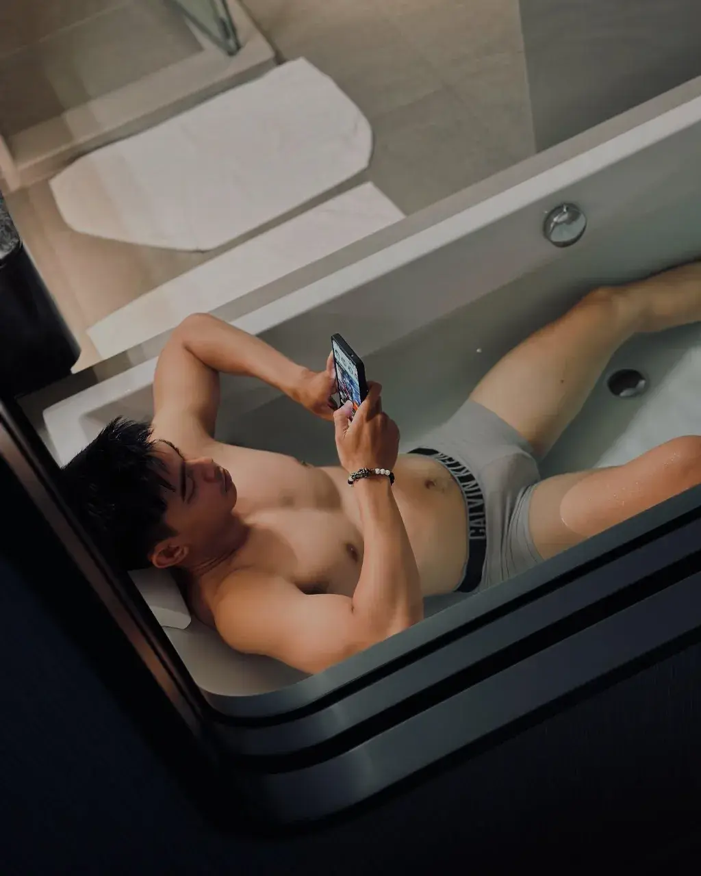 ไล่ลงคลังผัว