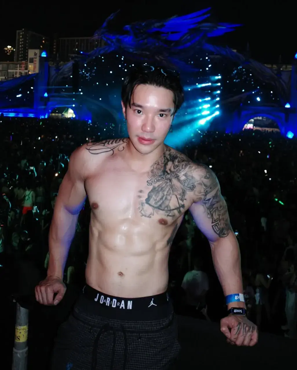 พ่อจ๋าแซ่บจัง