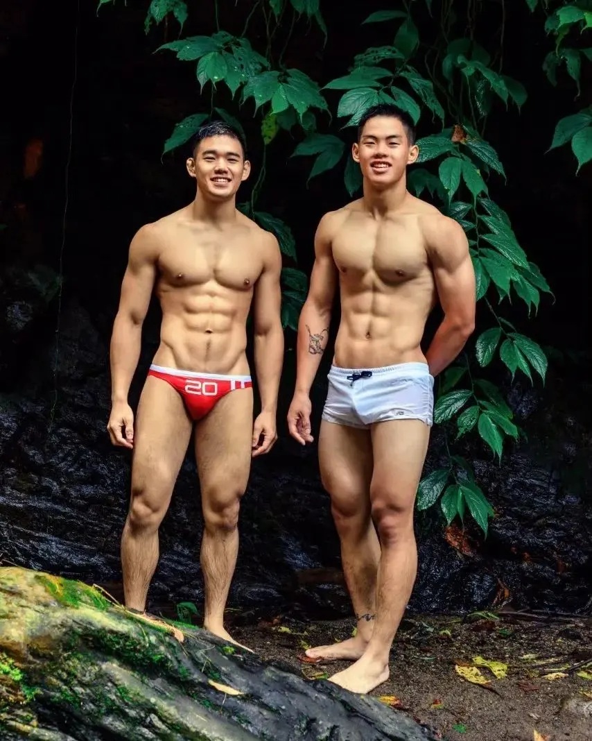 Picked up from 男神遊園地