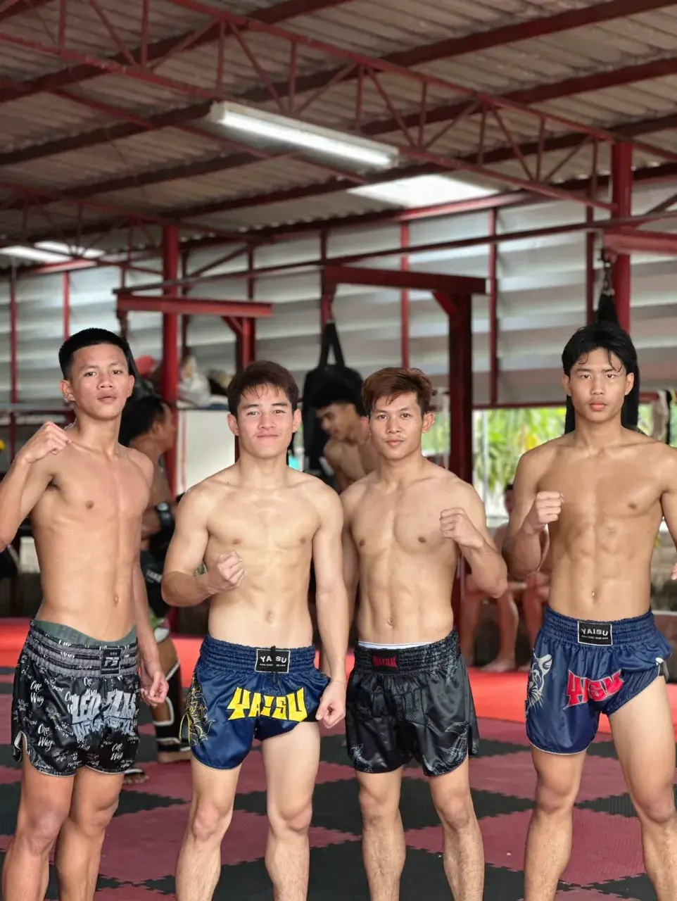 จะมวยให้สุดลำโค้ก