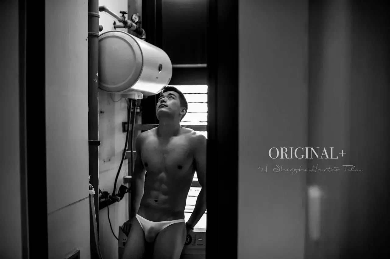 หนุ่มหล่อขึ้นปก 1197