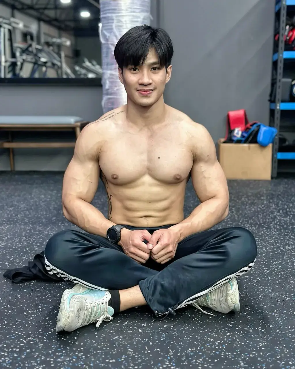 พลังน้ำรักไหลนอง