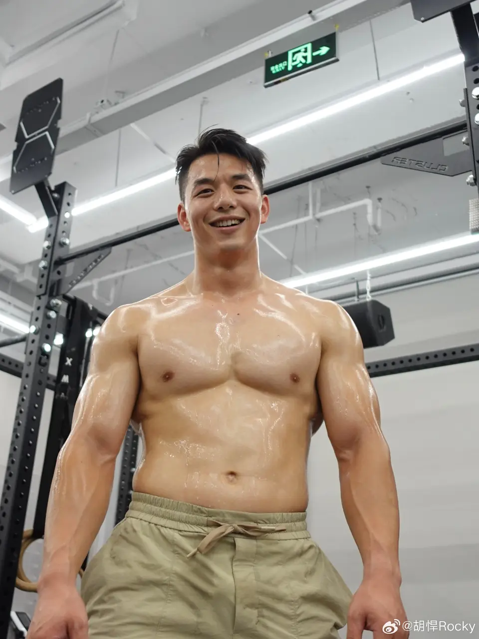 Cool and rugged guy : 胡悍Rocky