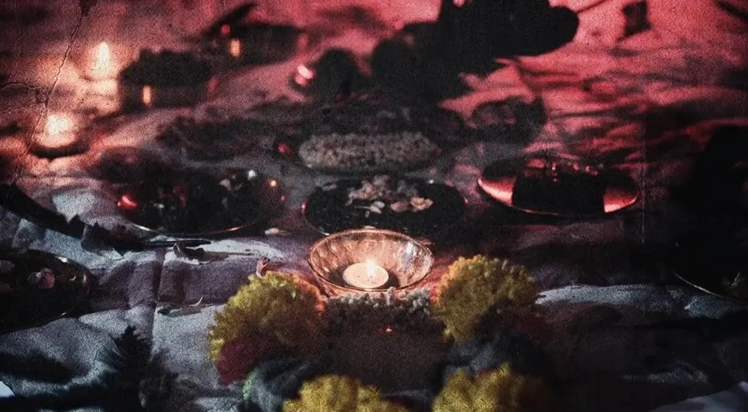 Scenes from Thai Movie "HOME FOR RENT"