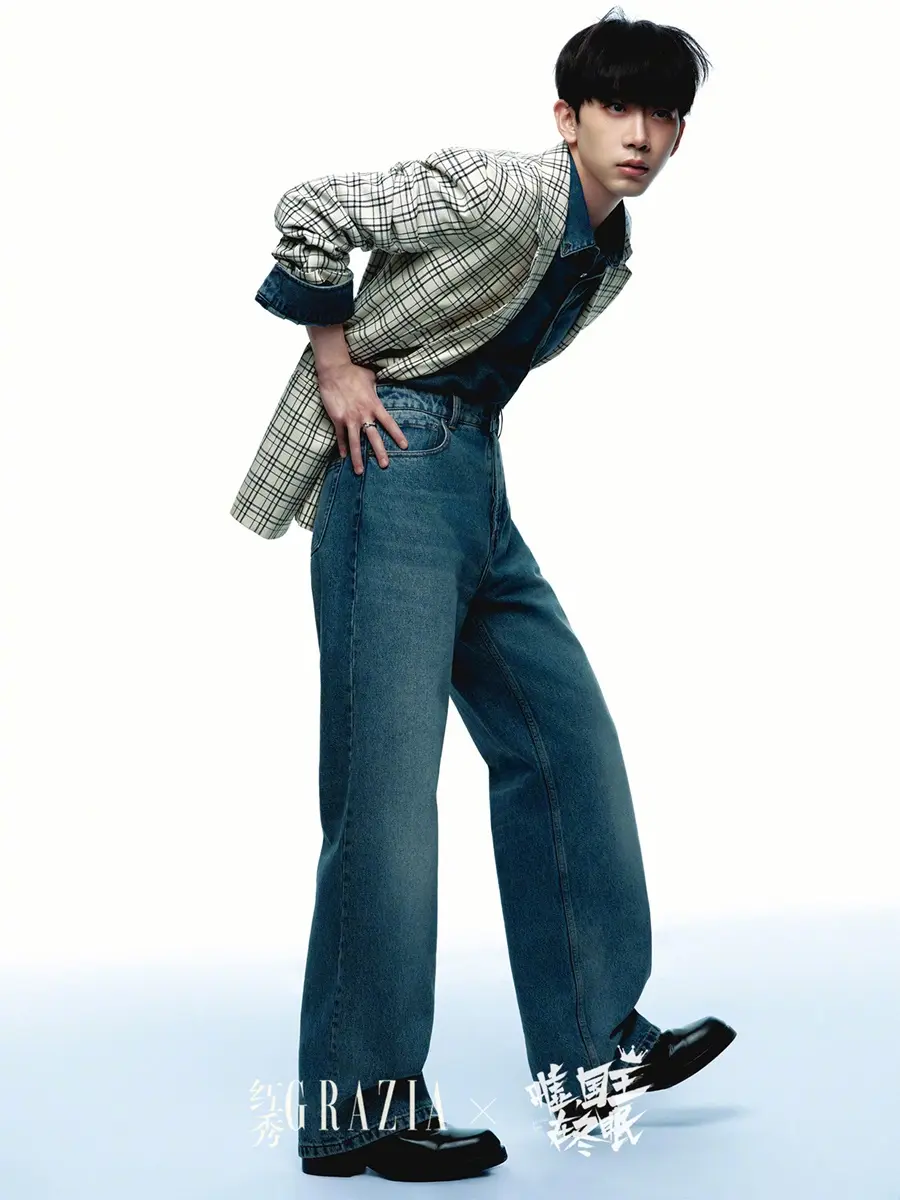 Fei Qiming & Zeng Keni @ GRAZIA China April 2025